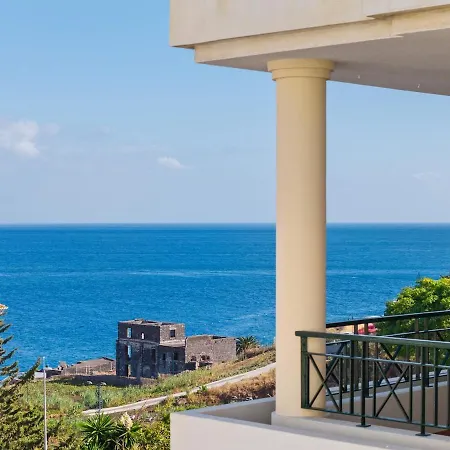 Atlantic Paradise * Canico (Madeira)